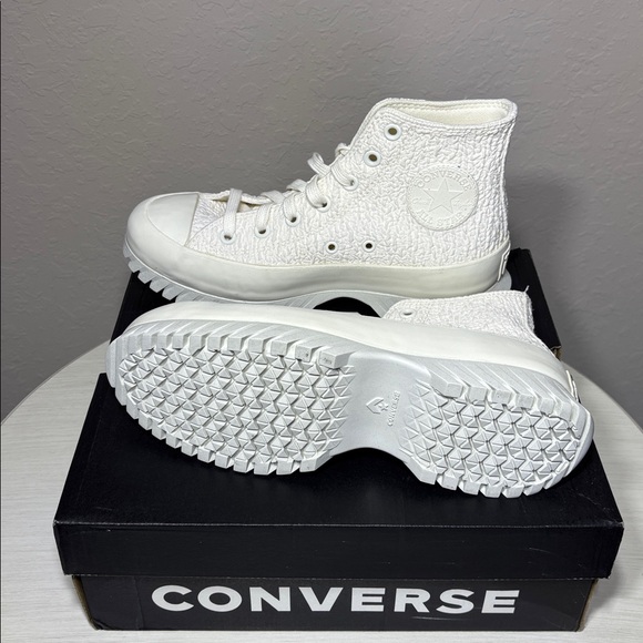 Converse Chuck Taylor All Star Lugged 2.0 Jacquard white High-Tops.NWT size8 - Picture 5 of 7